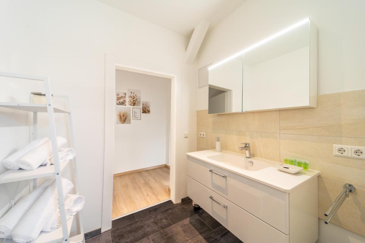 Grosse 3-Zimmer Wohnung - Zentral-Coburg - Kostenloser Parkplatz Exterior photo